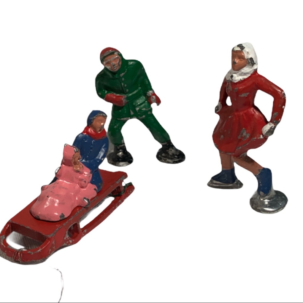 Vintage 1950’s Barclay Cast Iron Metal Ice Skating Set 6 Figurines